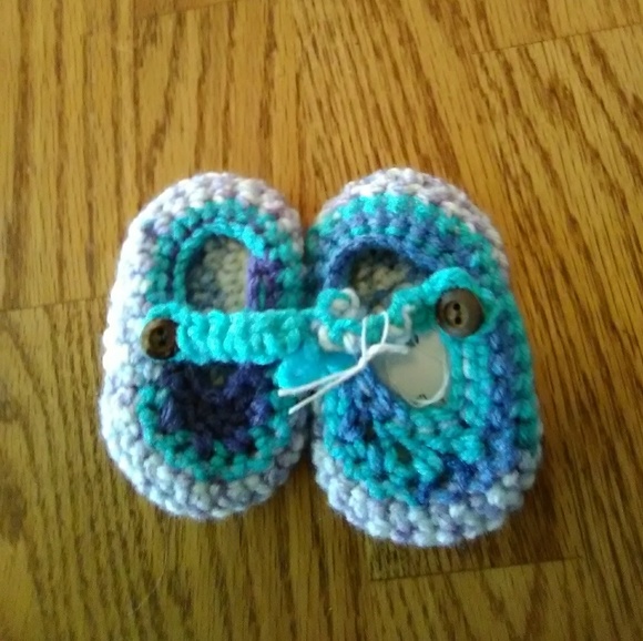 Crocheted Baby Booties - Picture 1 of 6